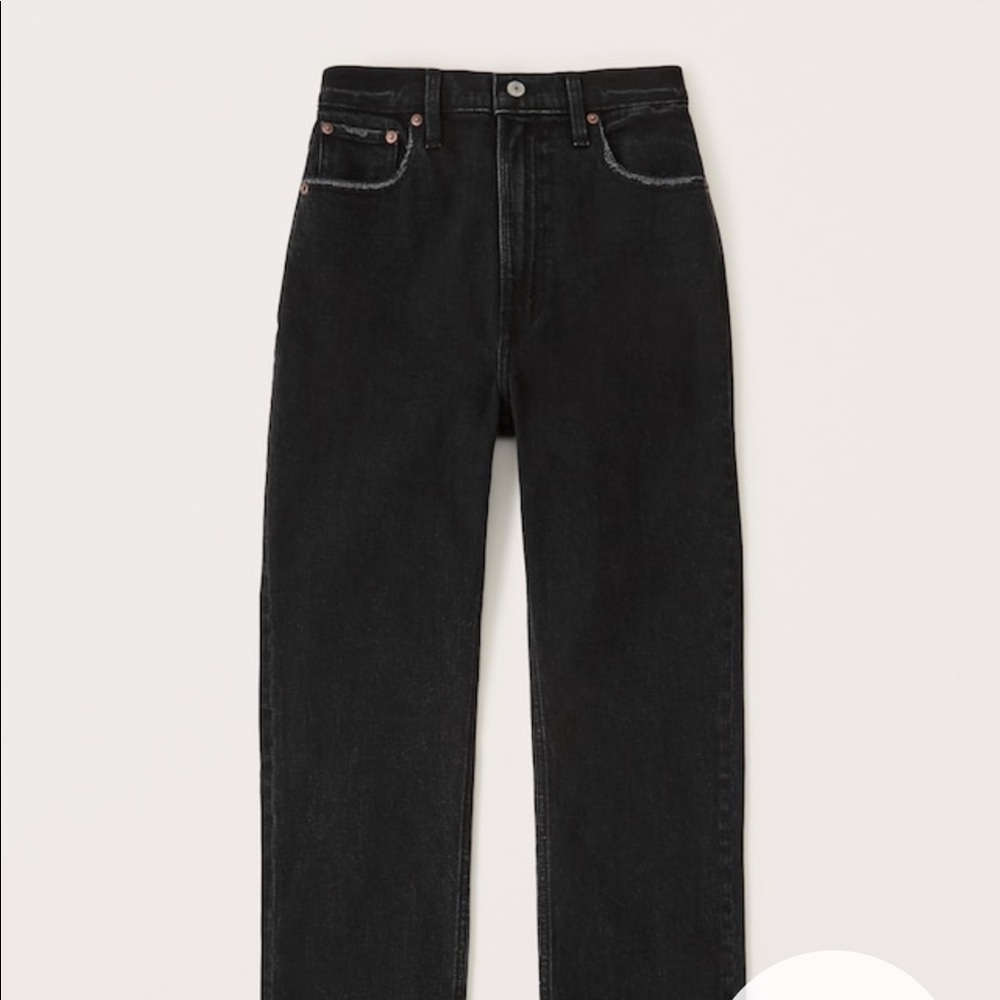 Abercrombie Ultra High Rise Ankle Straight Jean in Black